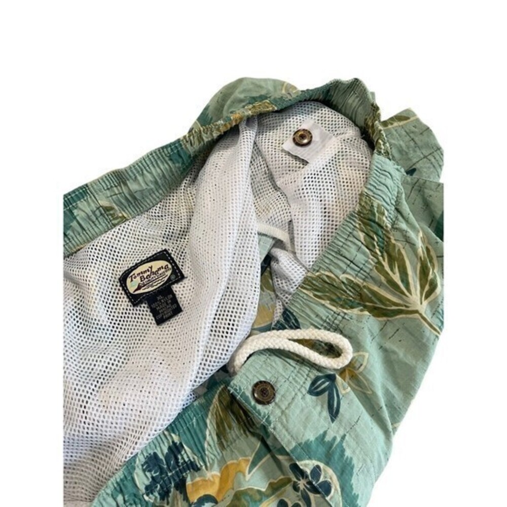 Tommy Bahama Sz XL Mens Multi Color Tropical Swim Board Surf Trunks - Picture 2 of 7